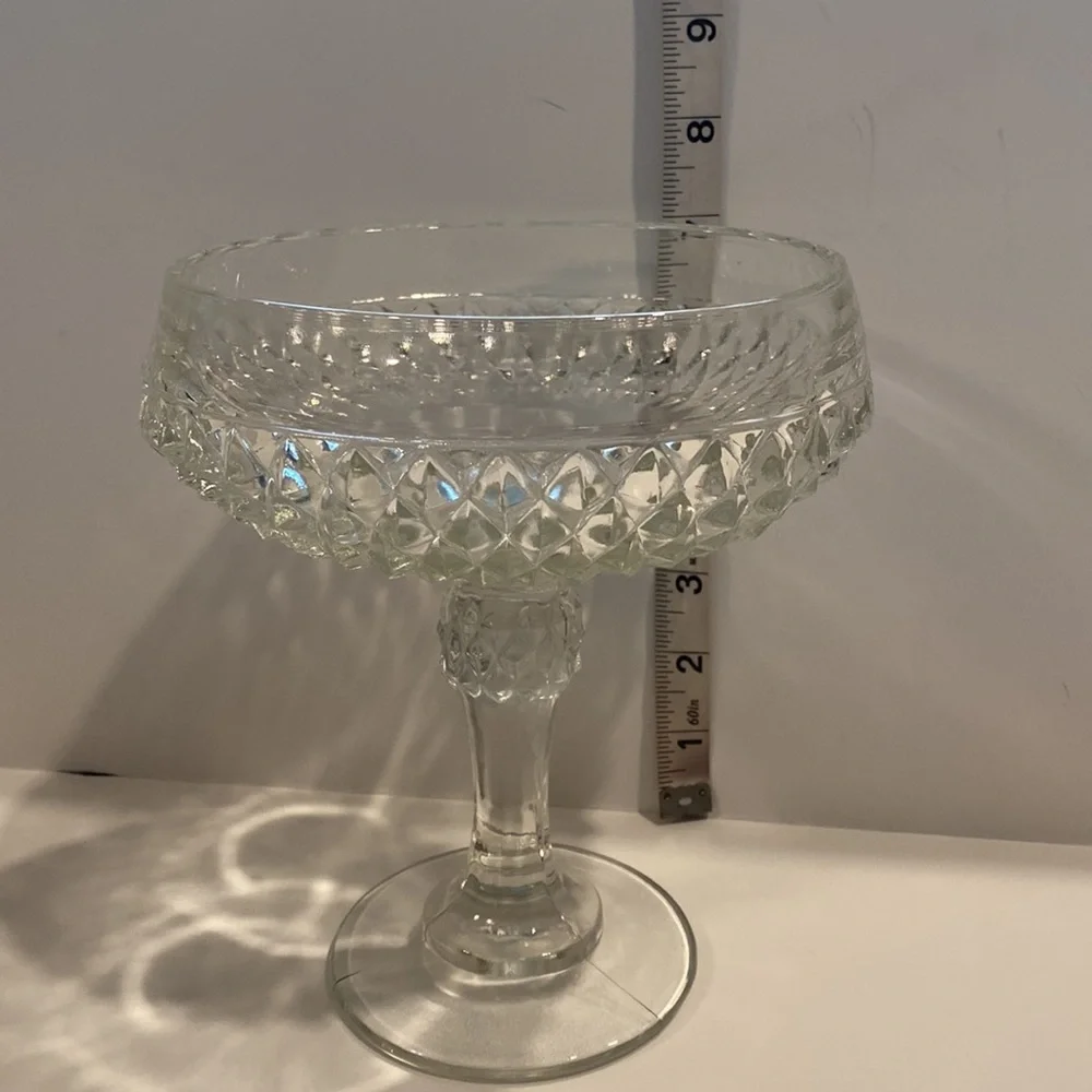 Vintage Diamond Cut Clear Pedestal Candy Dish Indiana Glass Co - Picture 12 of 14